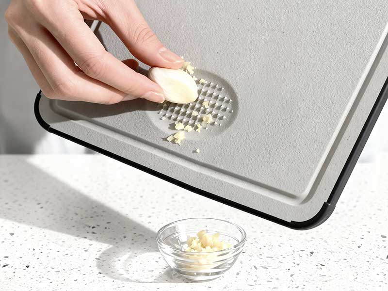 Integrated Garlic Grater